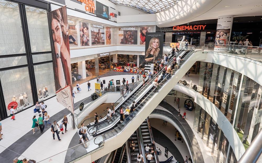 H&M Magazine România